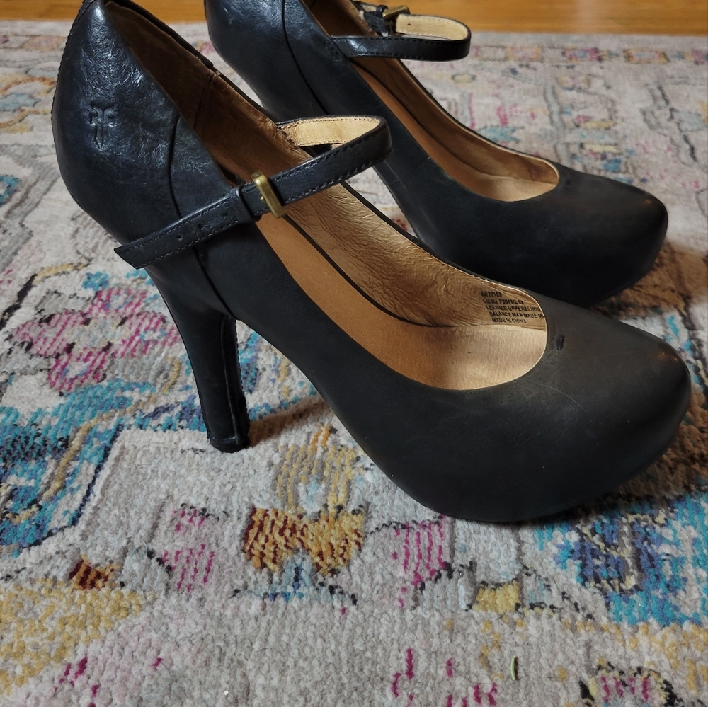 Frye Leather Stitched Heels Strappy Mary Janes Size 8